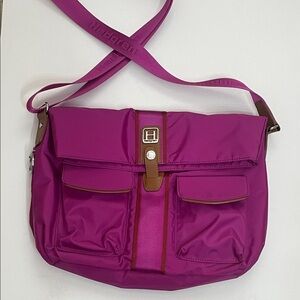 Hedgren Crossbody Travel Bag NWOT EXCELLENT CONDITION PURPLE 15x12 Lightweight